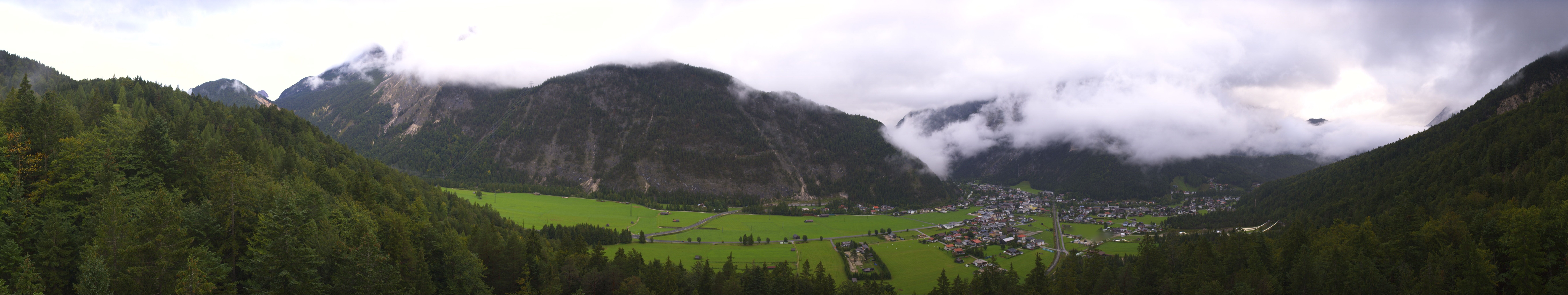 Archived image Webcam View over Scharnitz