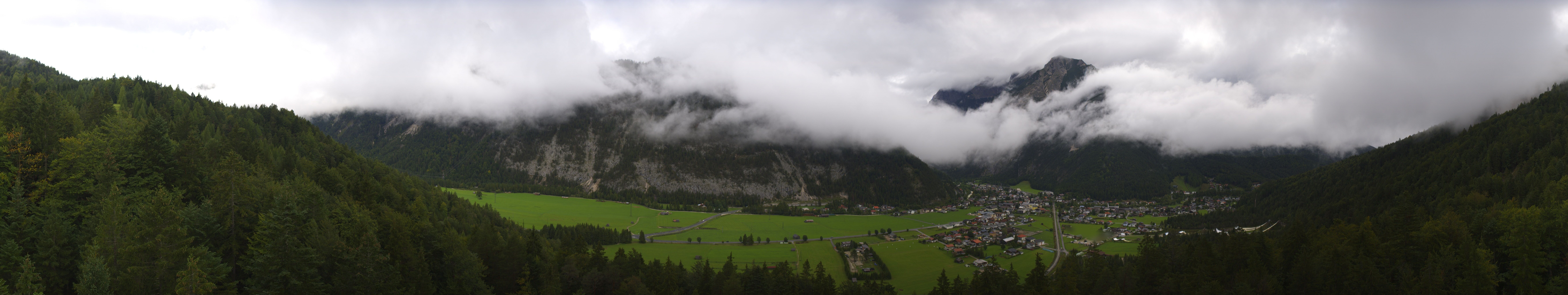 Archived image Webcam View over Scharnitz