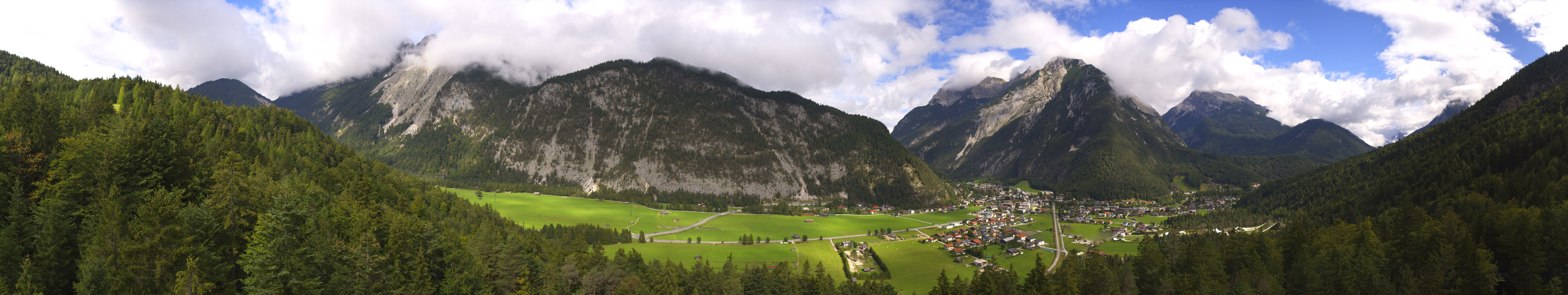 Archived image Webcam View over Scharnitz