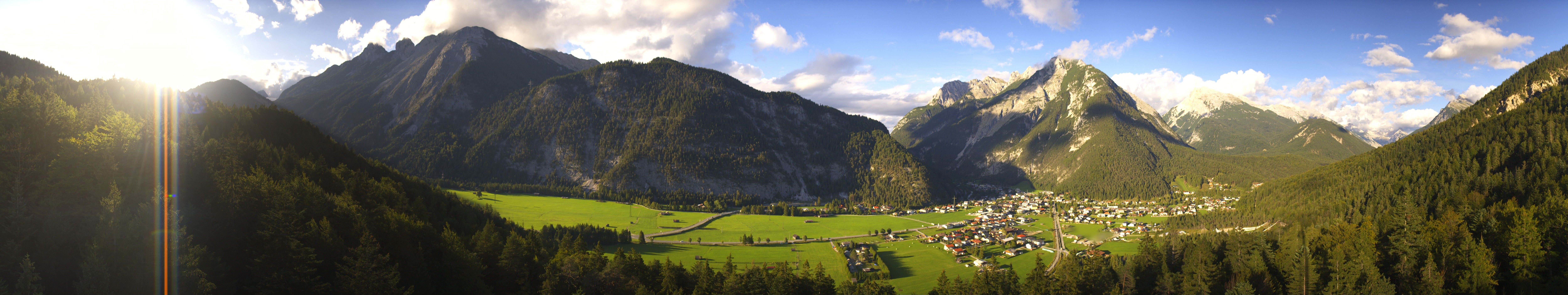 Archived image Webcam View over Scharnitz