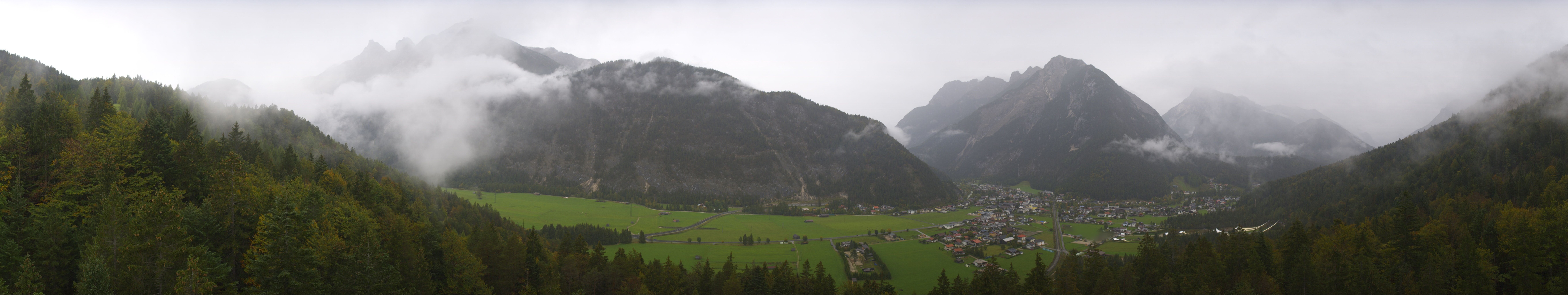 Archived image Webcam View over Scharnitz