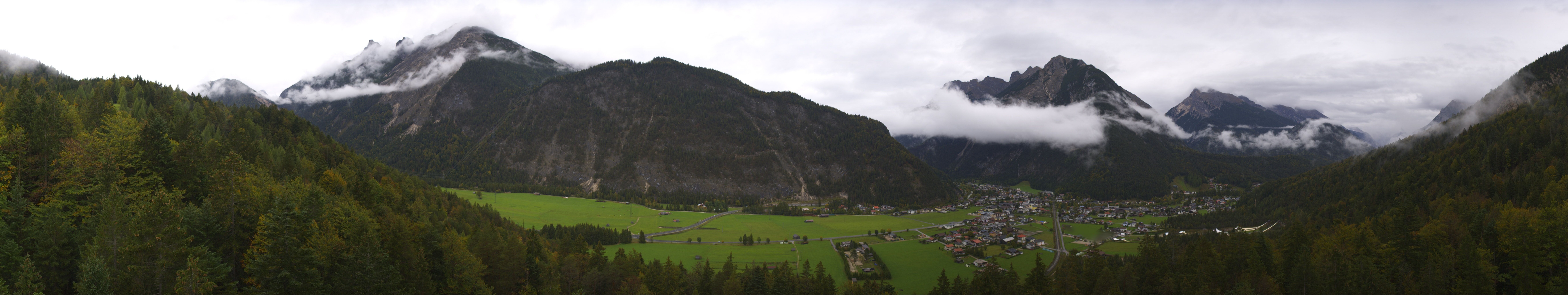 Archived image Webcam View over Scharnitz