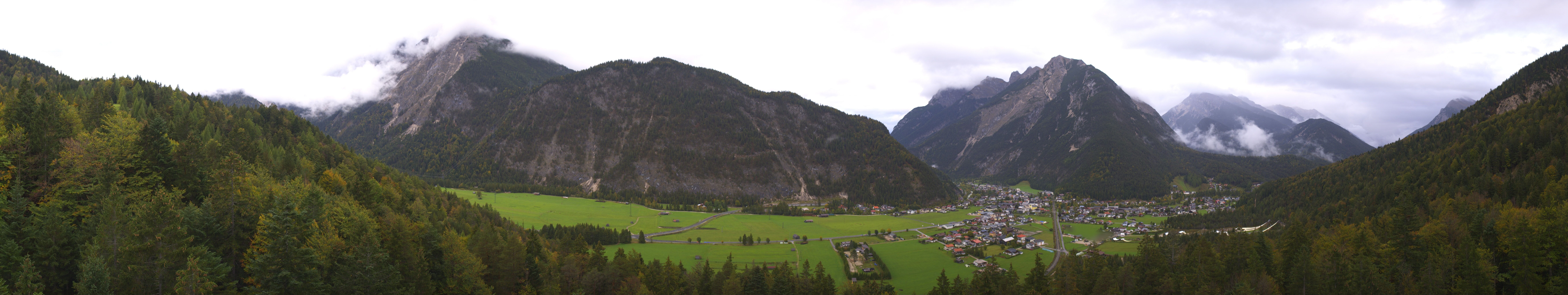 Archived image Webcam View over Scharnitz