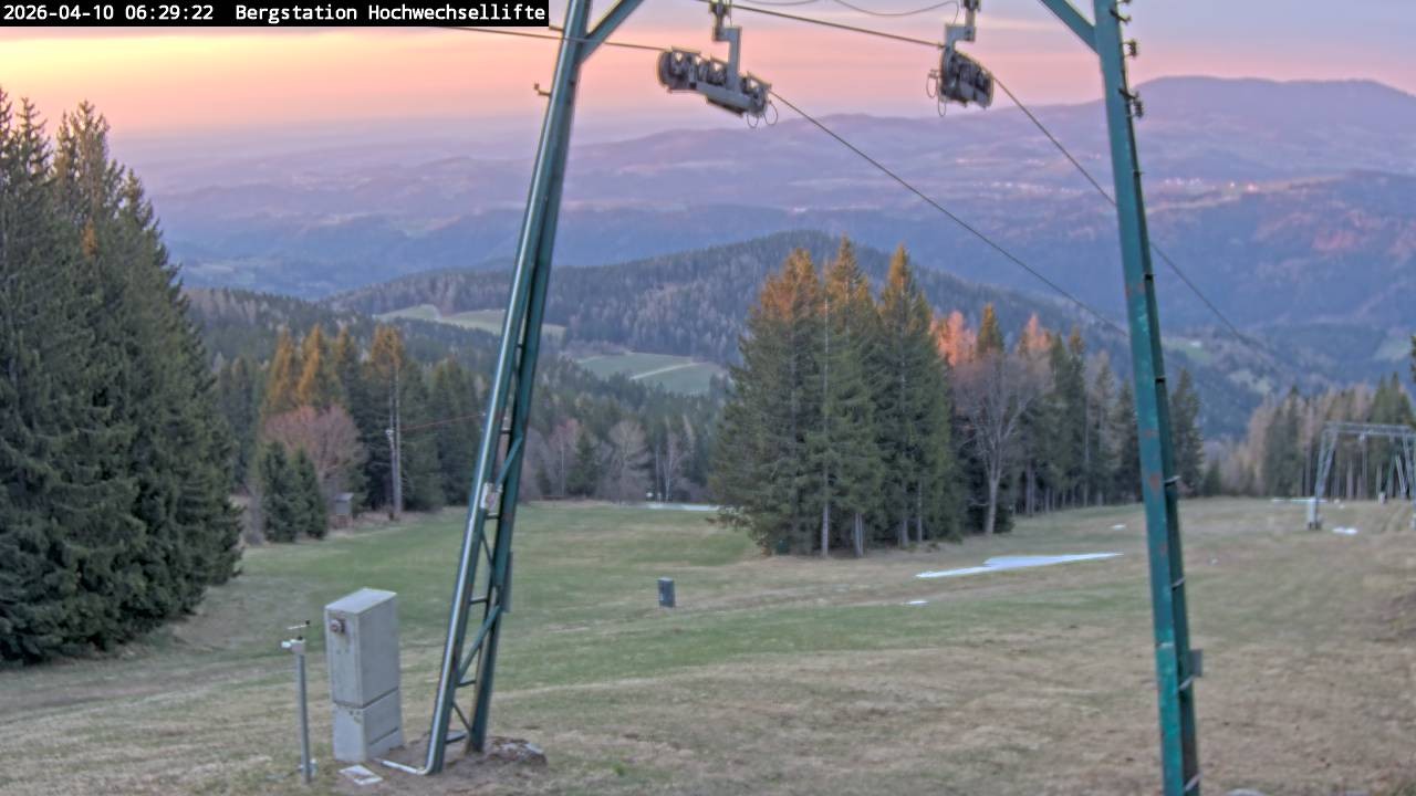 Archived image Webcam Hochwechsel (1.300 m)