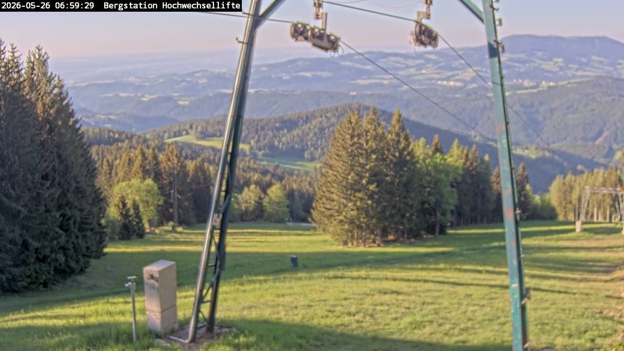 Archived image Webcam Hochwechsel (1.300 m)