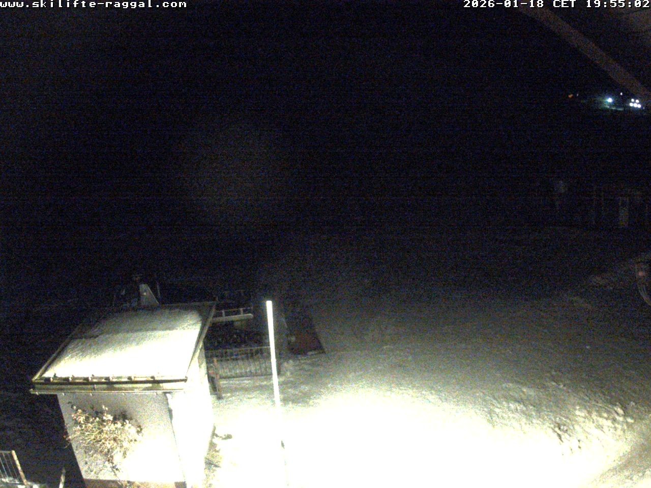 Archiv Foto Webcam Skilifte Raggal Blick auf die Piste
