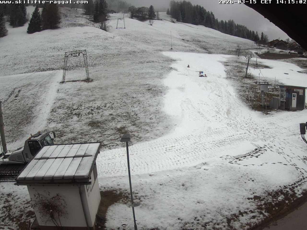 Archiv Foto Webcam Skilifte Raggal Blick auf die Piste