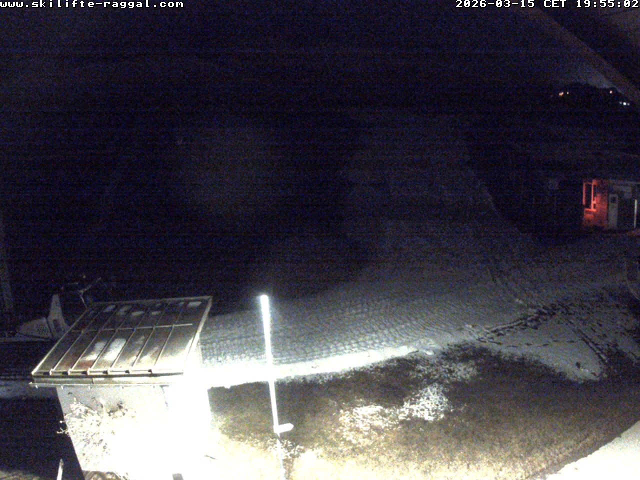 Archiv Foto Webcam Skilifte Raggal Blick auf die Piste