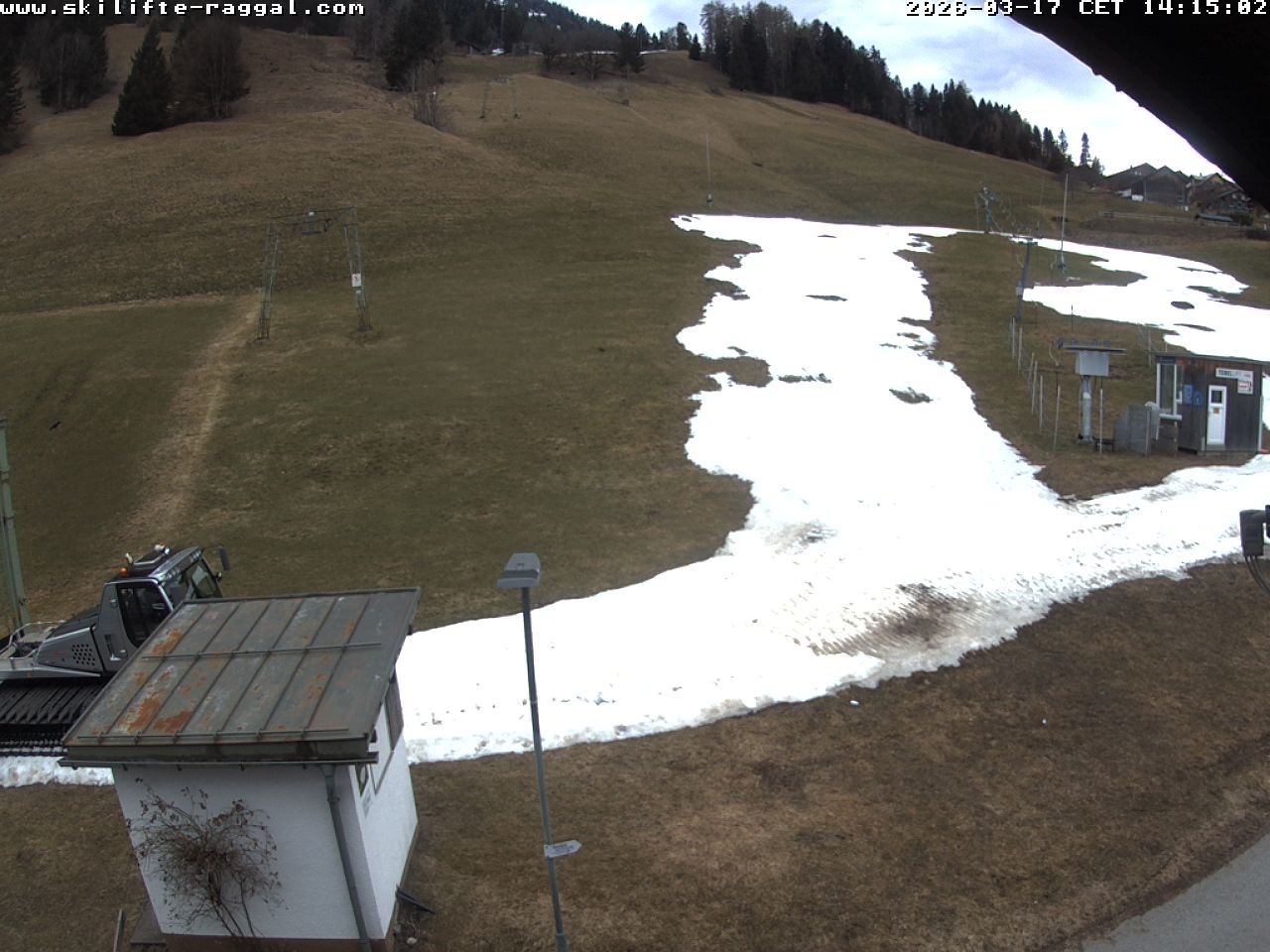 Archiv Foto Webcam Skilifte Raggal Blick auf die Piste