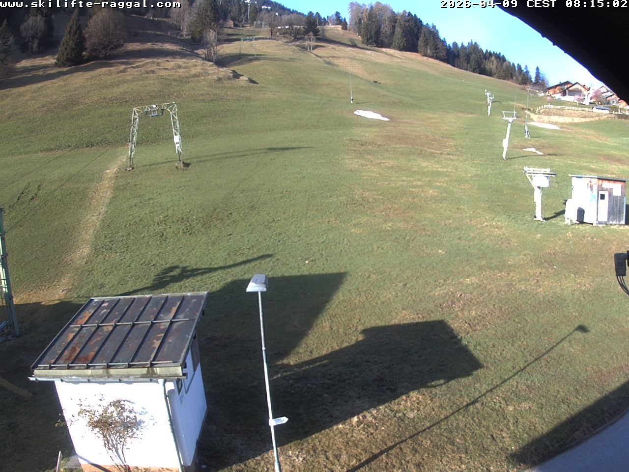 Archiv Foto Webcam Skilifte Raggal Blick auf die Piste