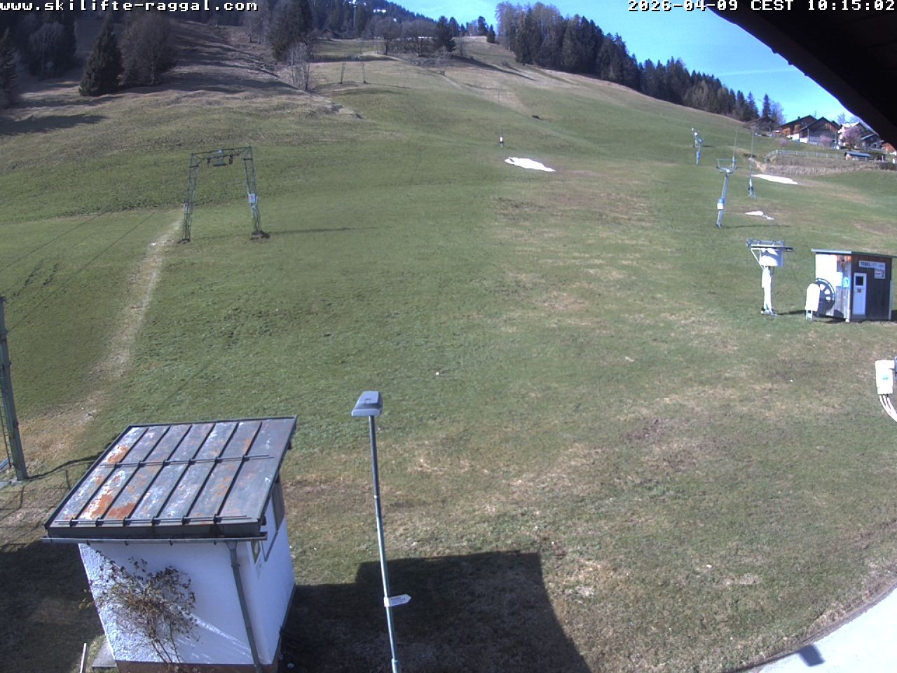 Archiv Foto Webcam Skilifte Raggal Blick auf die Piste