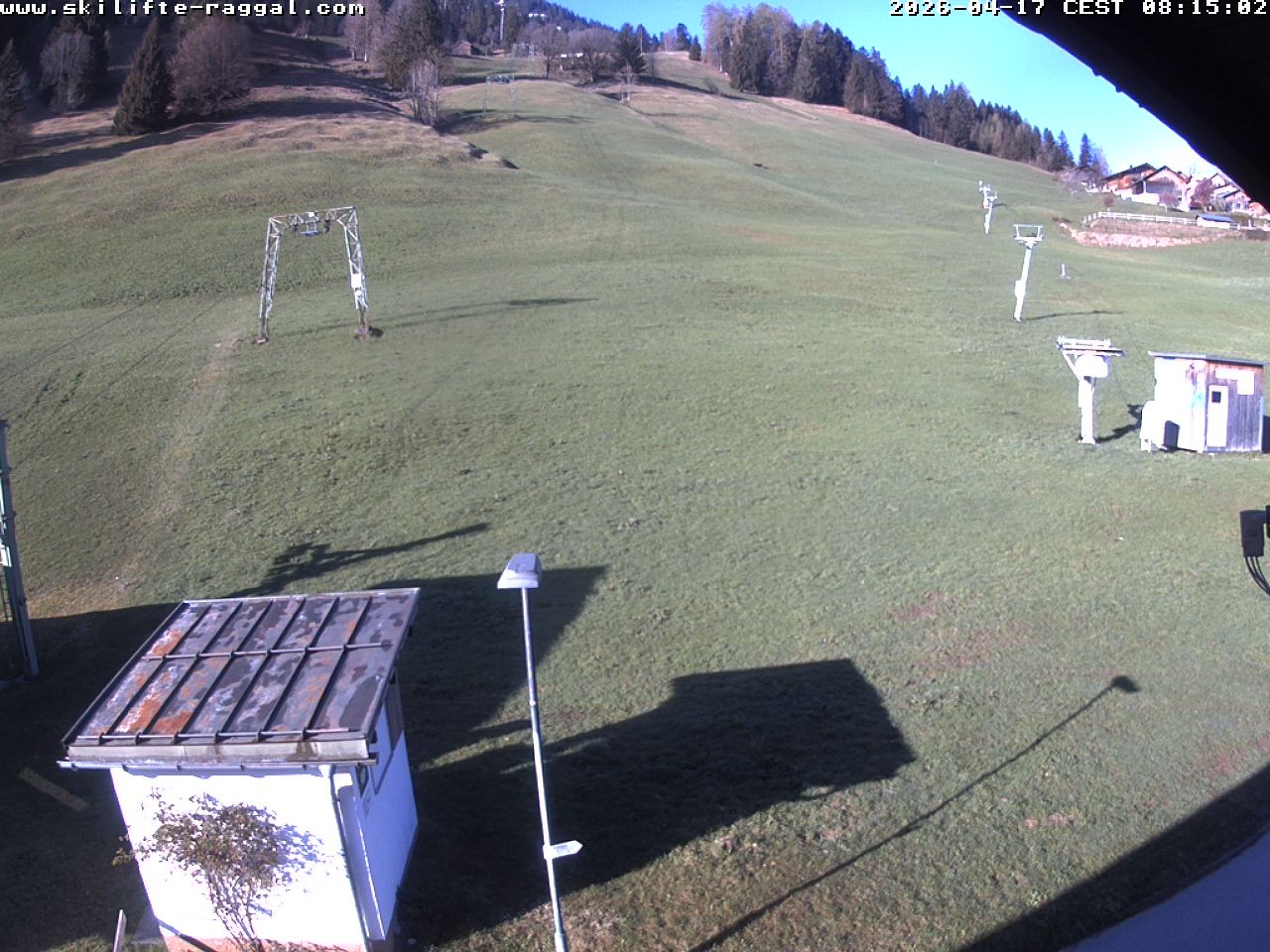 Archiv Foto Webcam Skilifte Raggal Blick auf die Piste