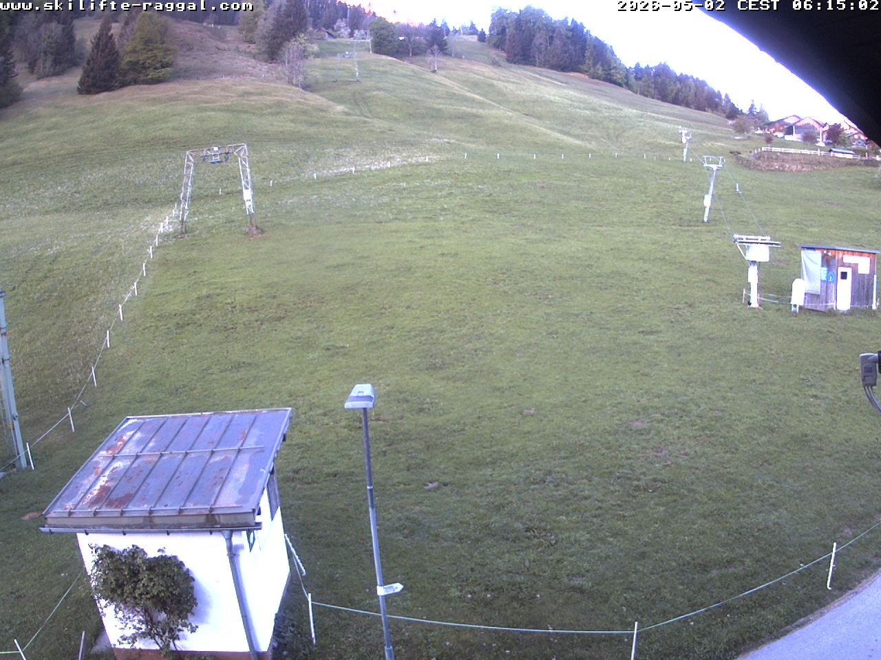 Archiv Foto Webcam Skilifte Raggal Blick auf die Piste