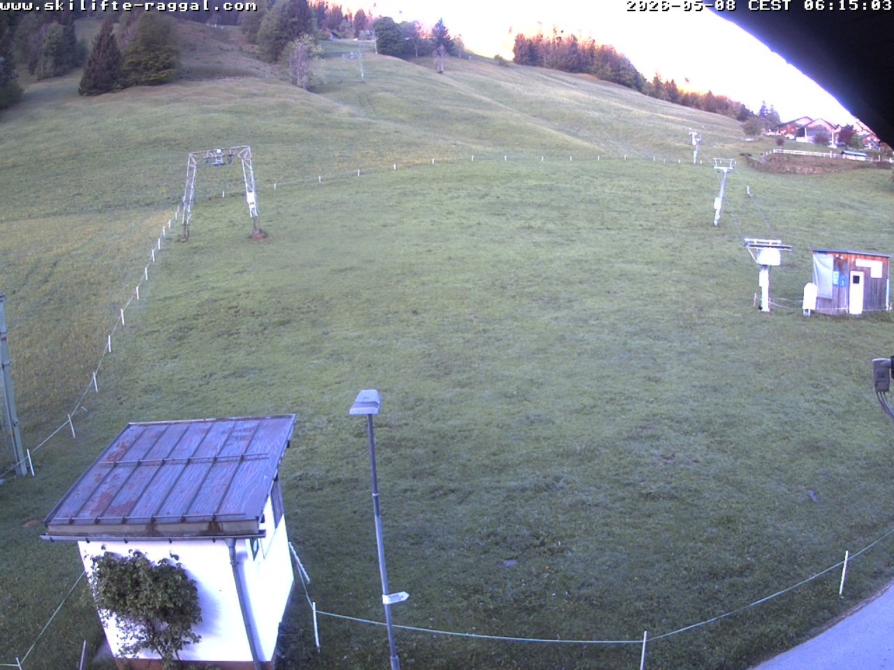 Archiv Foto Webcam Skilifte Raggal Blick auf die Piste