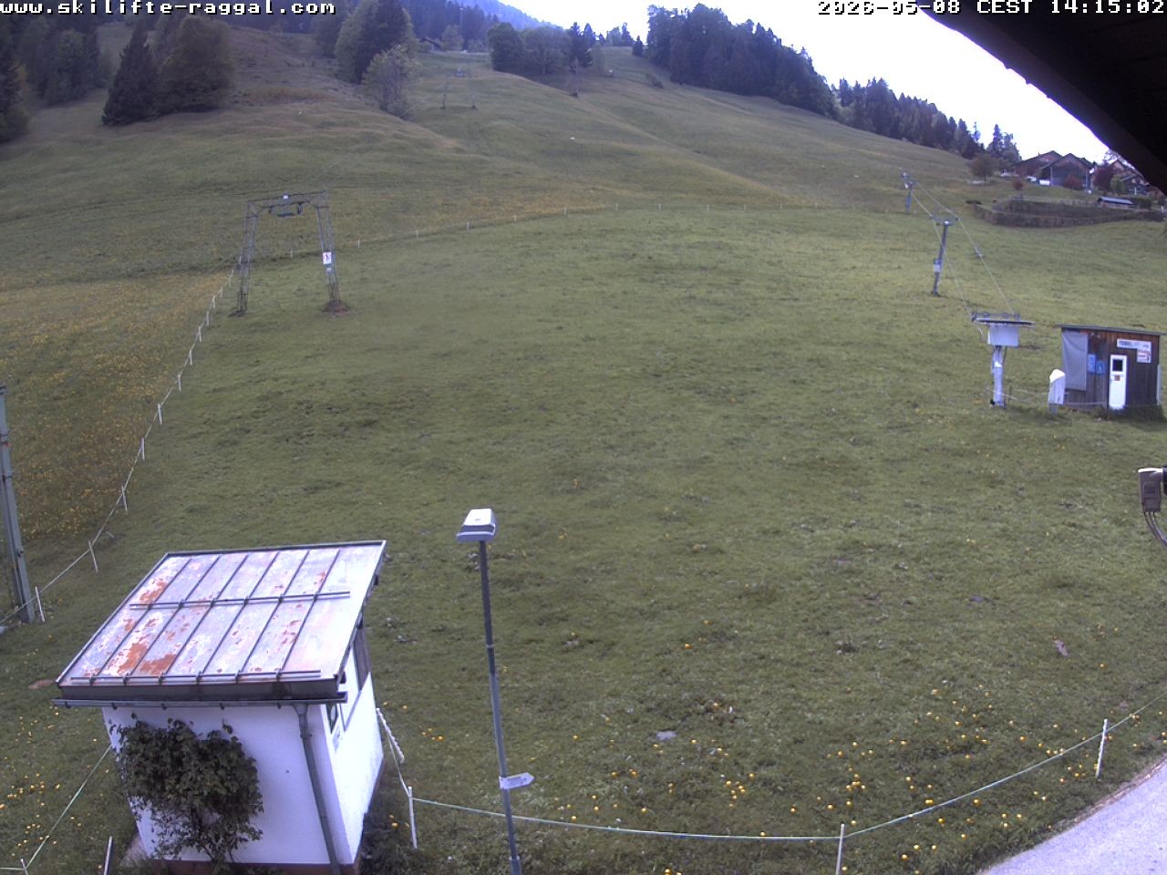 Archiv Foto Webcam Skilifte Raggal Blick auf die Piste