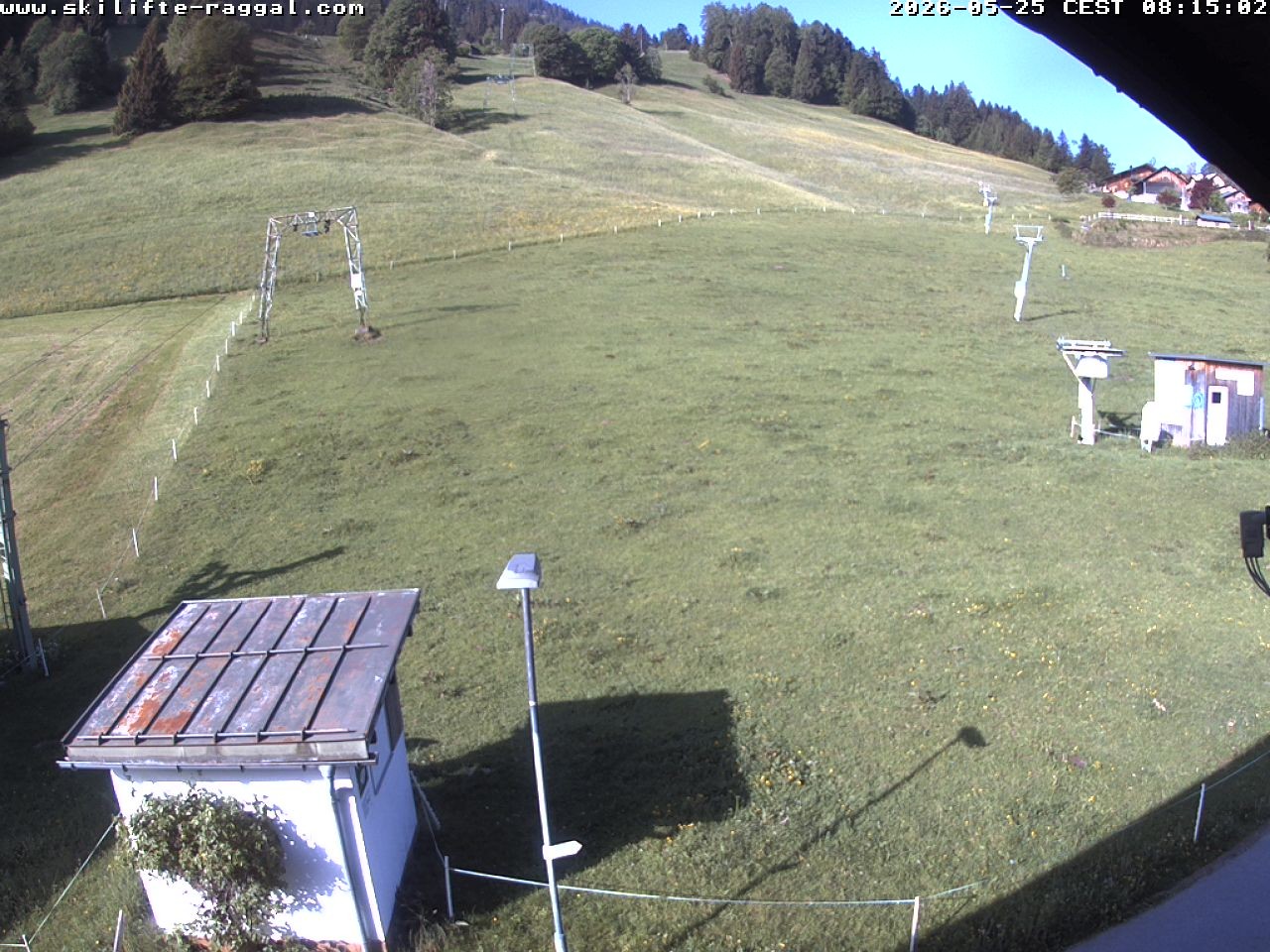 Archiv Foto Webcam Skilifte Raggal Blick auf die Piste