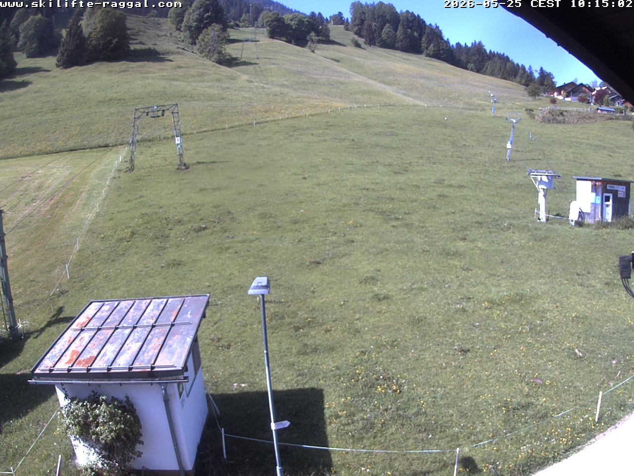 Archiv Foto Webcam Skilifte Raggal Blick auf die Piste