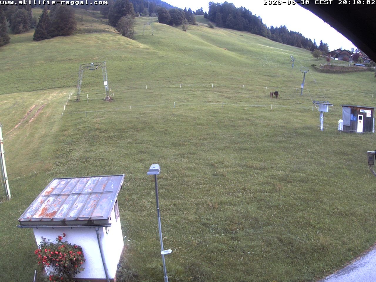 Archiv Foto Webcam Skilifte Raggal Blick auf die Piste