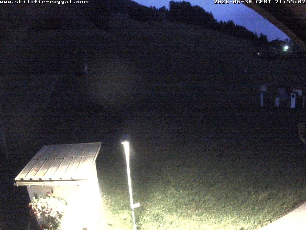 Archiv Foto Webcam Skilifte Raggal Blick auf die Piste