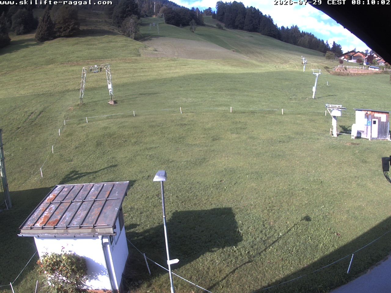 Archiv Foto Webcam Skilifte Raggal Blick auf die Piste