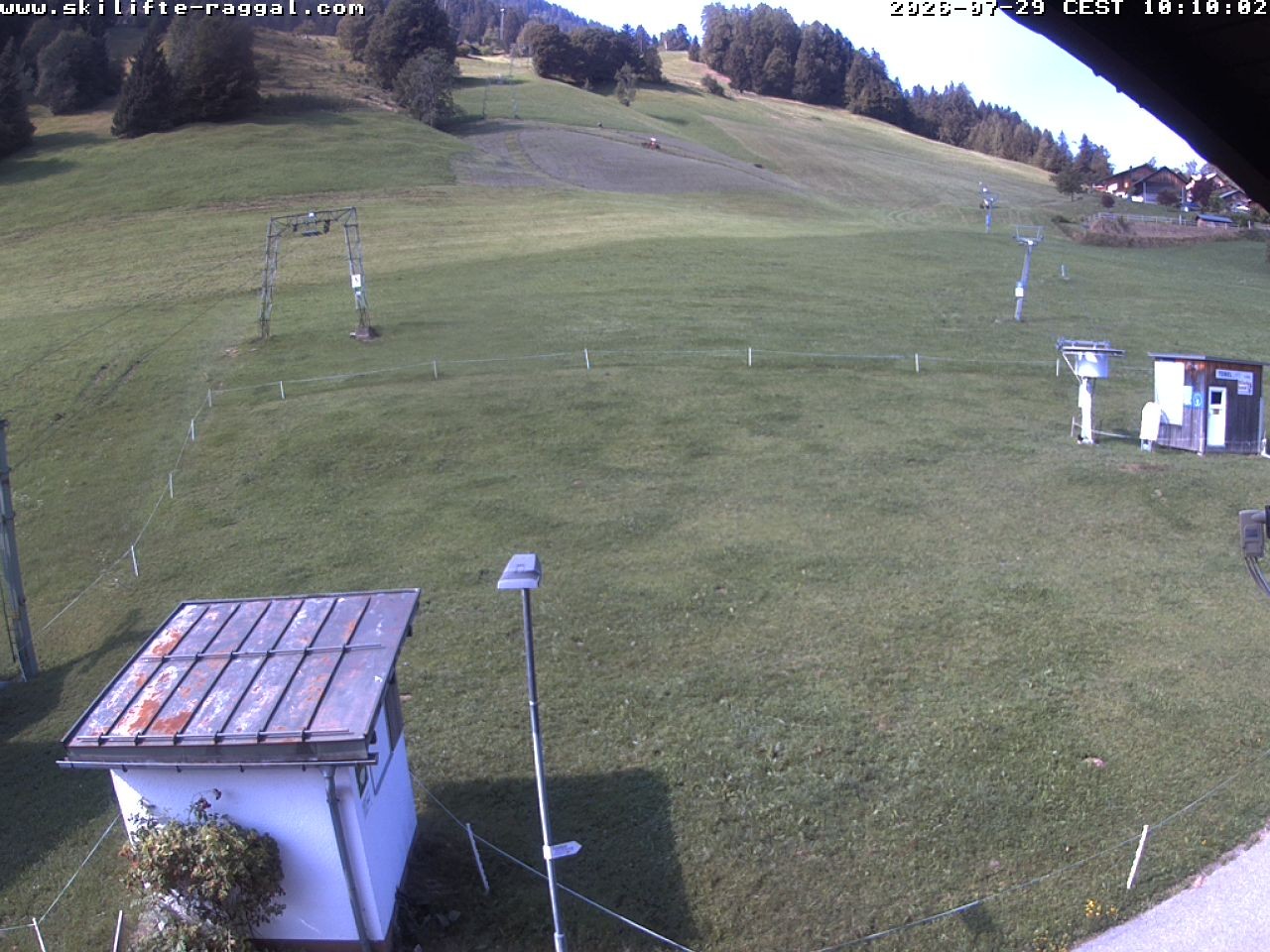 Archiv Foto Webcam Skilifte Raggal Blick auf die Piste