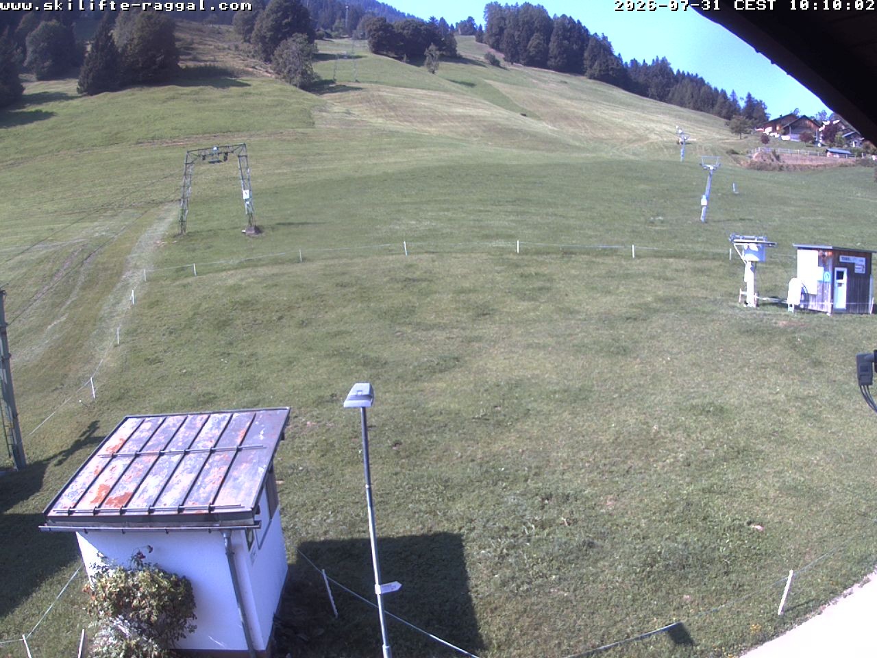 Archiv Foto Webcam Skilifte Raggal Blick auf die Piste