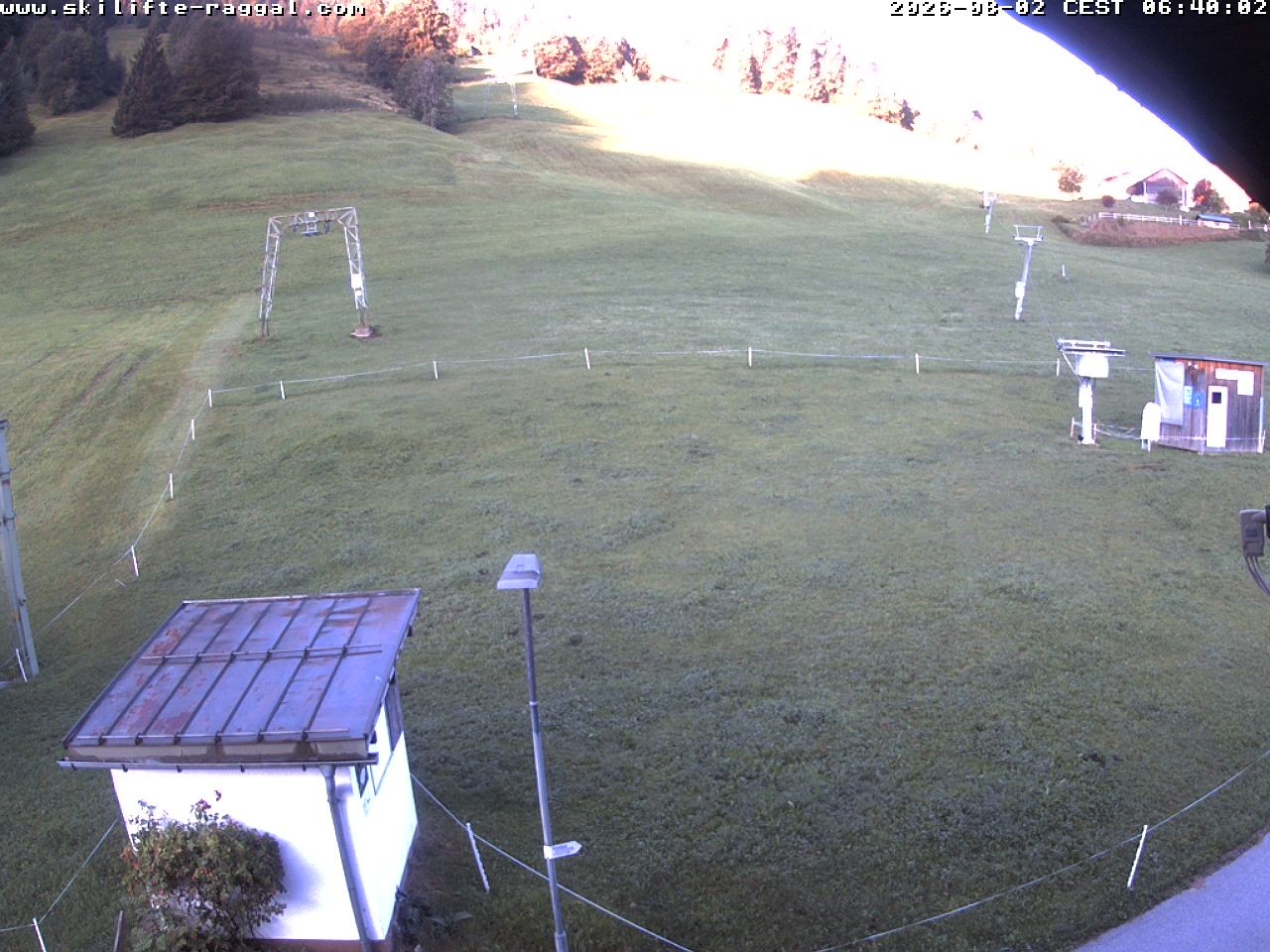 Archiv Foto Webcam Skilifte Raggal Blick auf die Piste