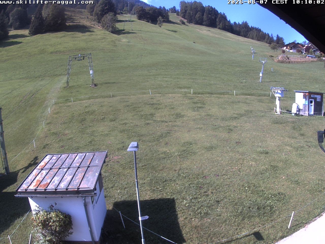 Archiv Foto Webcam Skilifte Raggal Blick auf die Piste
