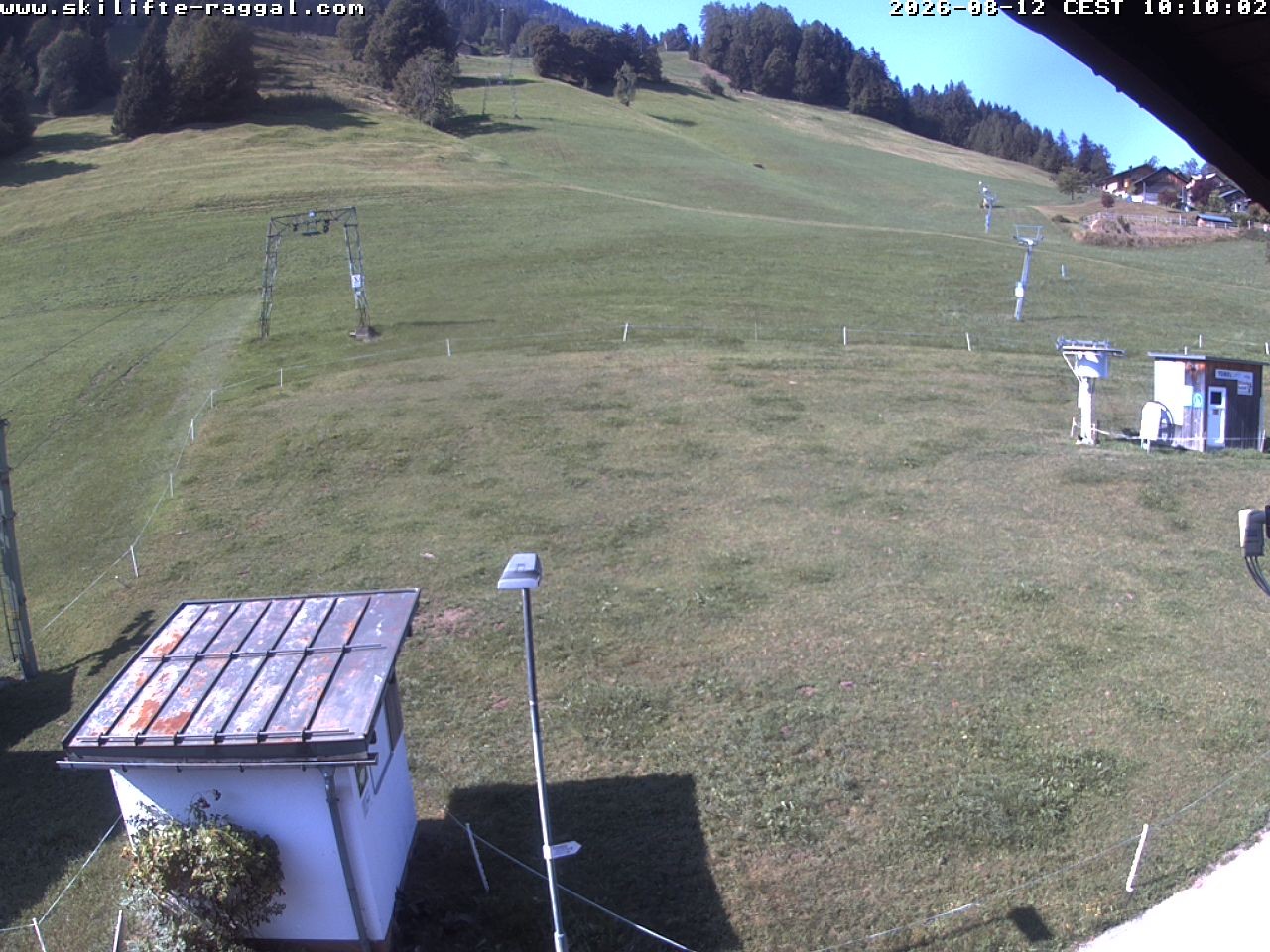 Archiv Foto Webcam Skilifte Raggal Blick auf die Piste