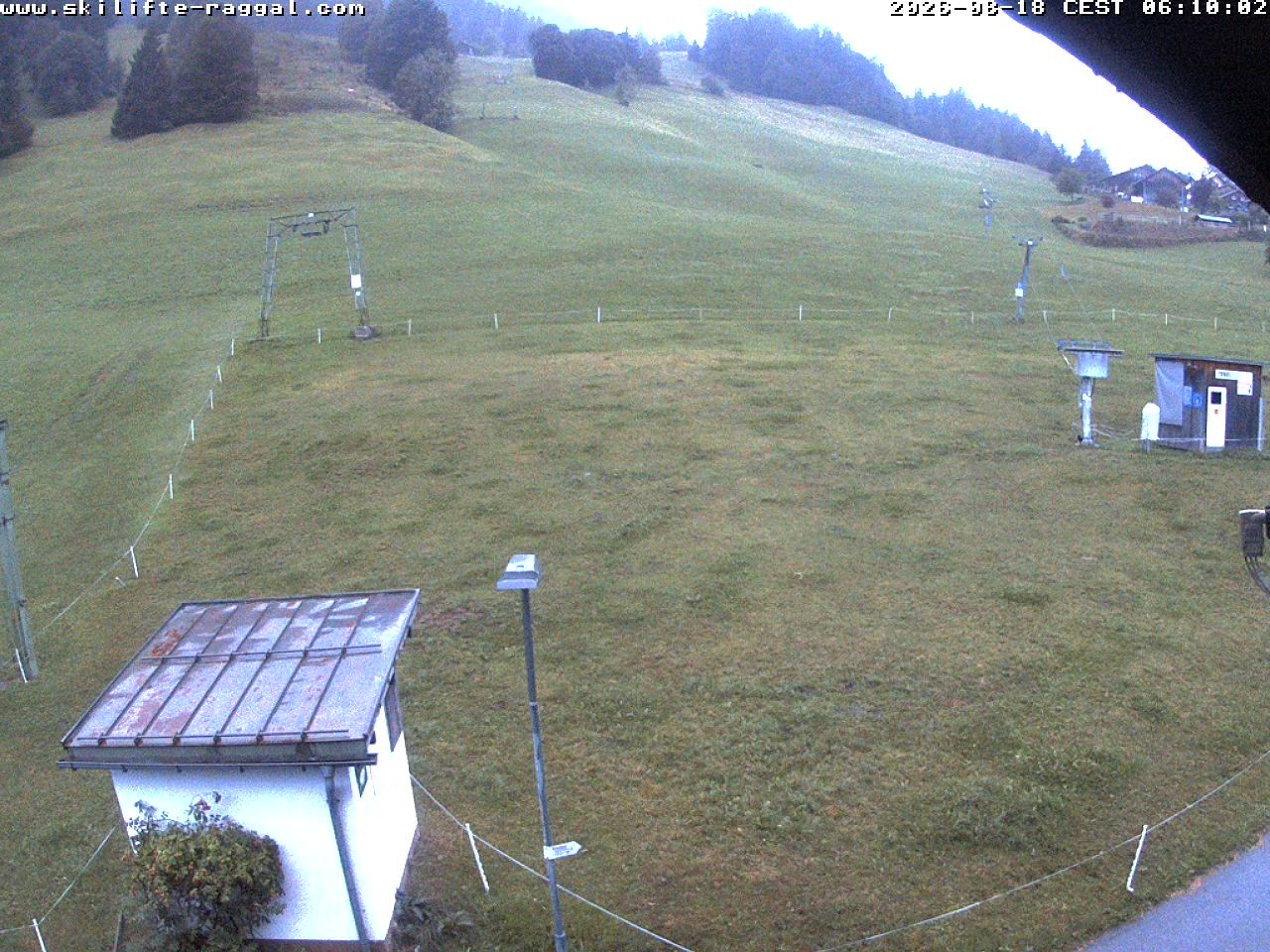 Archiv Foto Webcam Skilifte Raggal Blick auf die Piste
