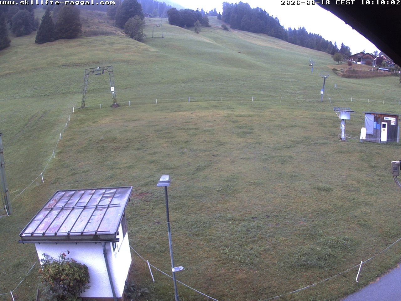 Archiv Foto Webcam Skilifte Raggal Blick auf die Piste