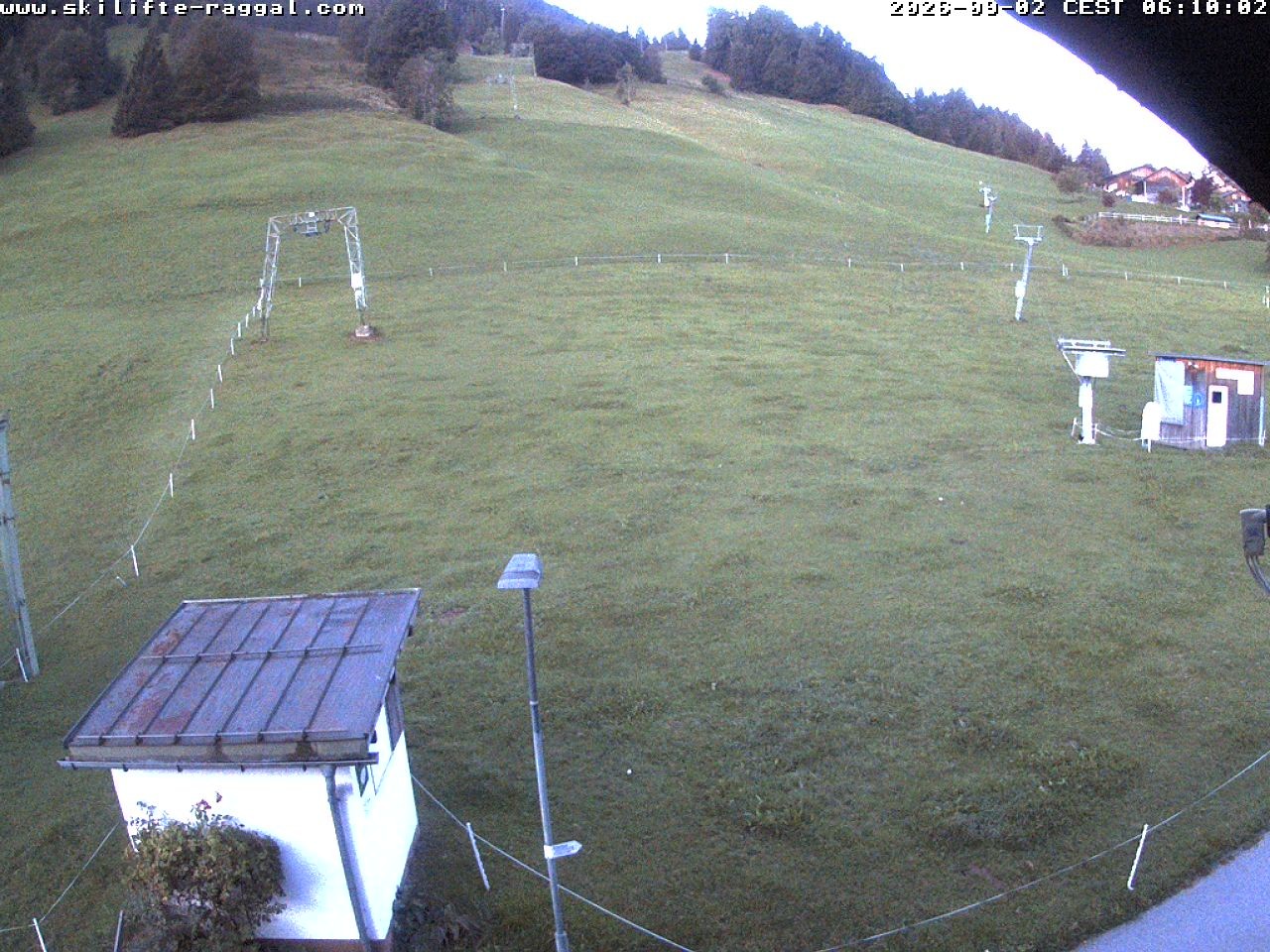 Archiv Foto Webcam Skilifte Raggal Blick auf die Piste