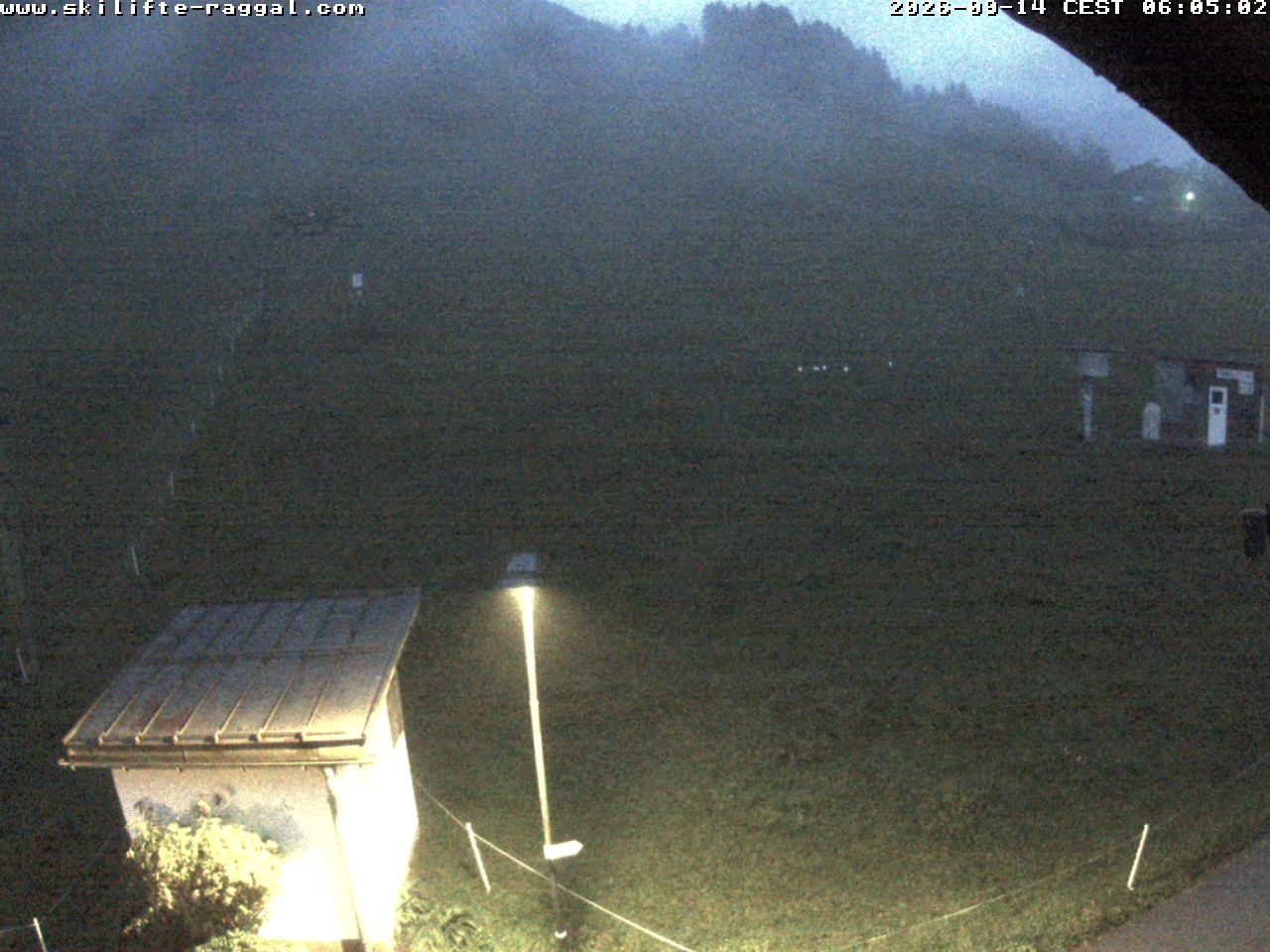 Archiv Foto Webcam Skilifte Raggal Blick auf die Piste