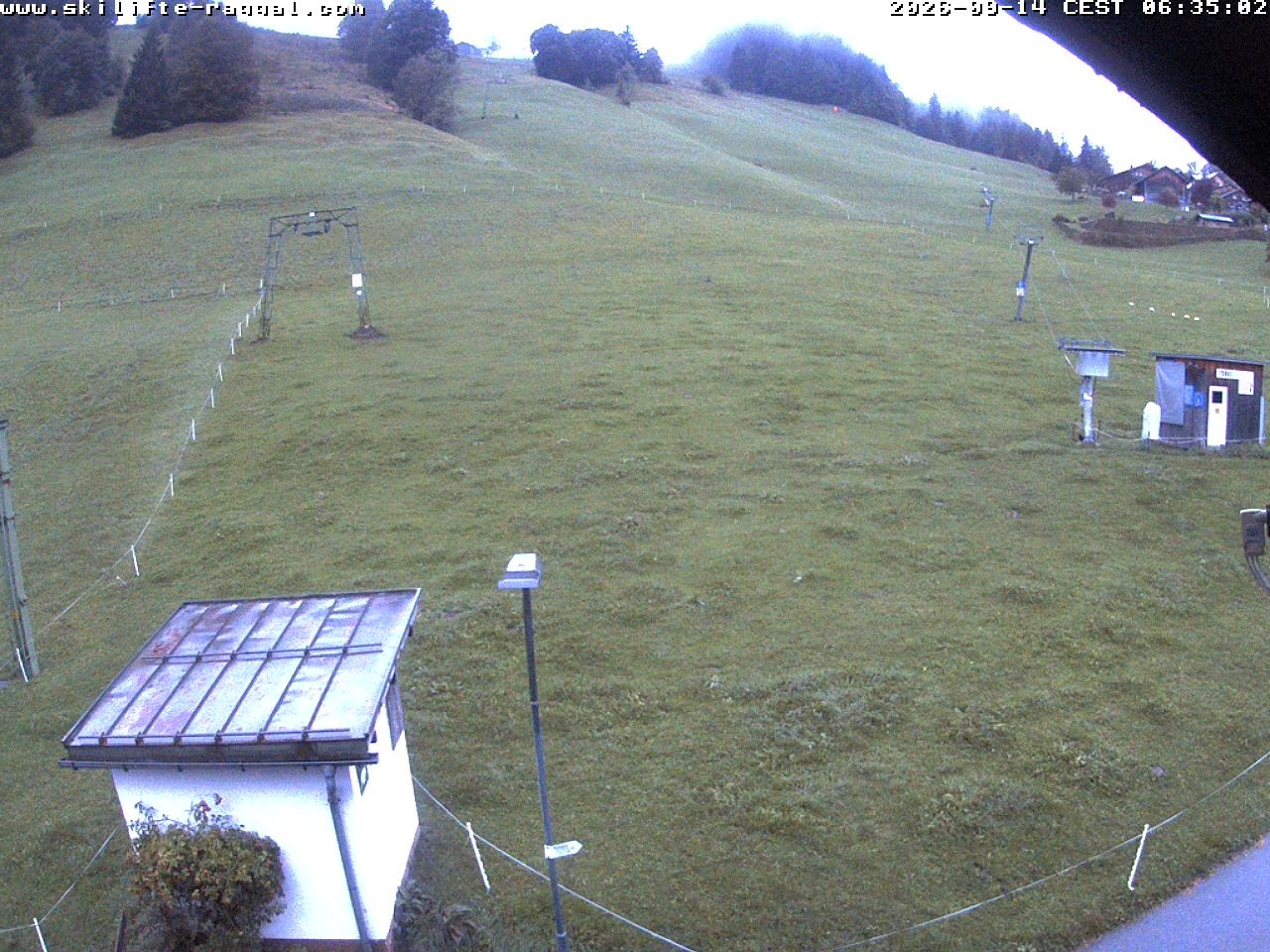 Archiv Foto Webcam Skilifte Raggal Blick auf die Piste