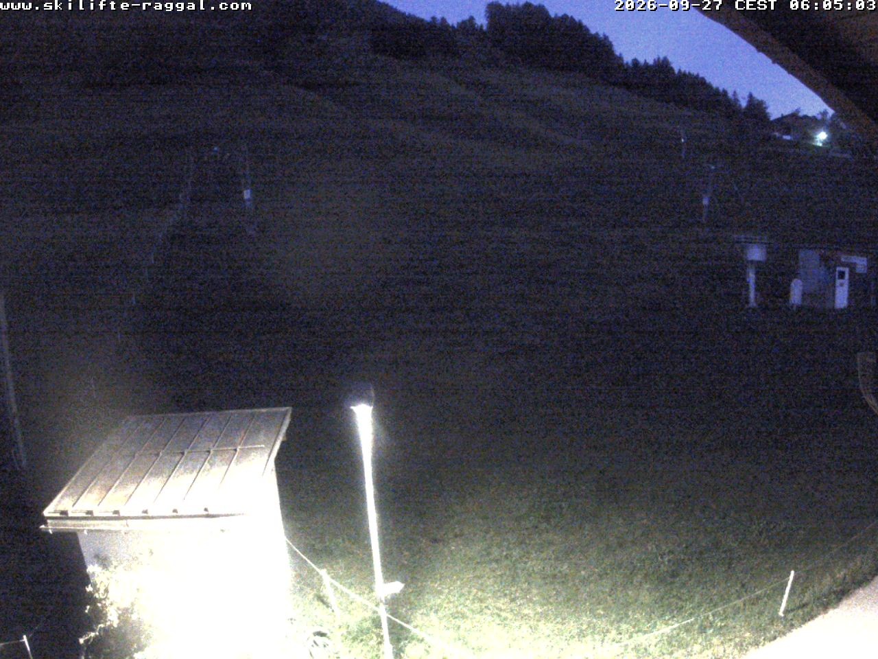 Archiv Foto Webcam Skilifte Raggal Blick auf die Piste