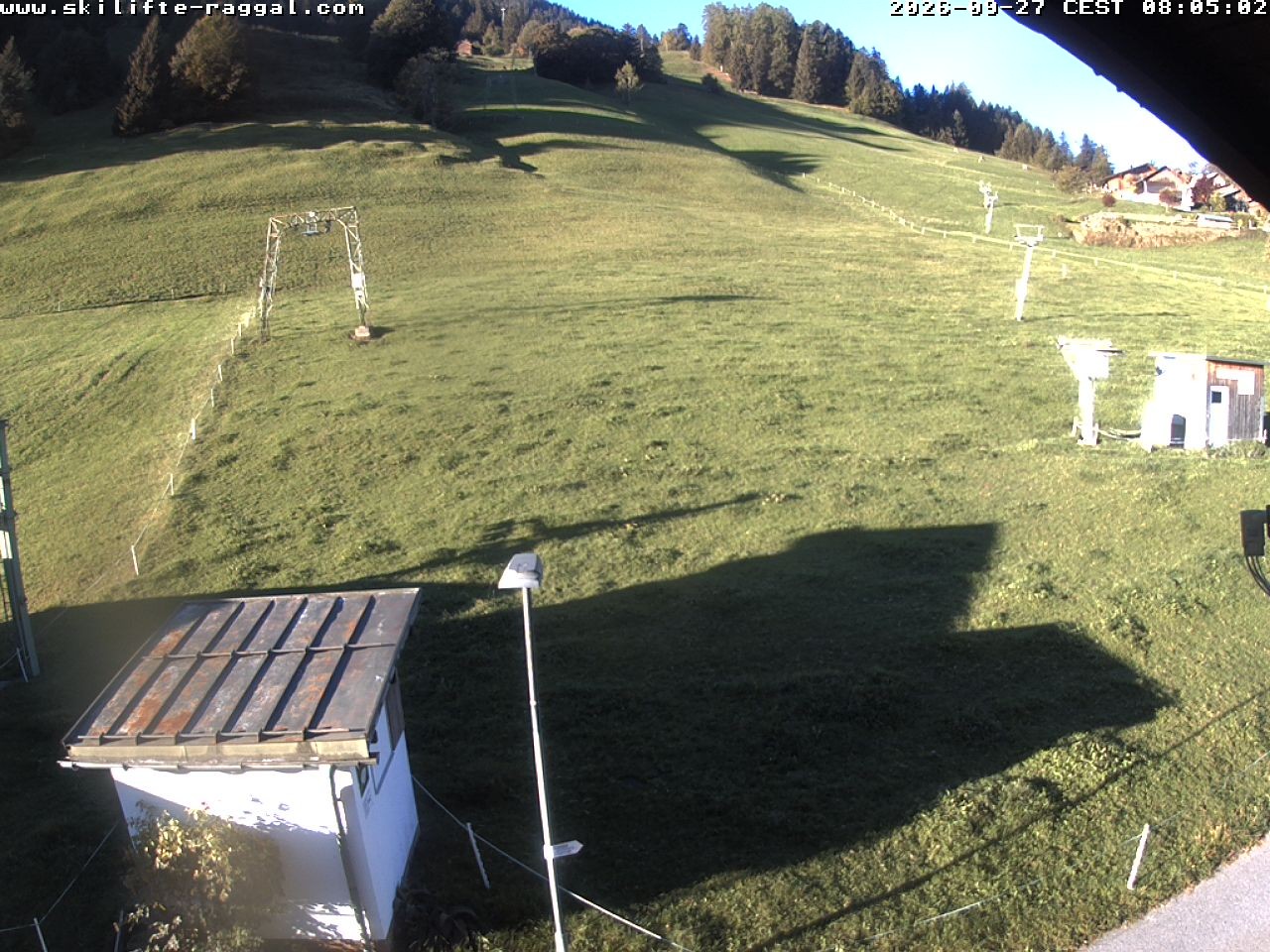 Archiv Foto Webcam Skilifte Raggal Blick auf die Piste