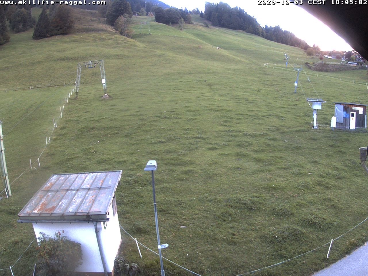 Archiv Foto Webcam Skilifte Raggal Blick auf die Piste