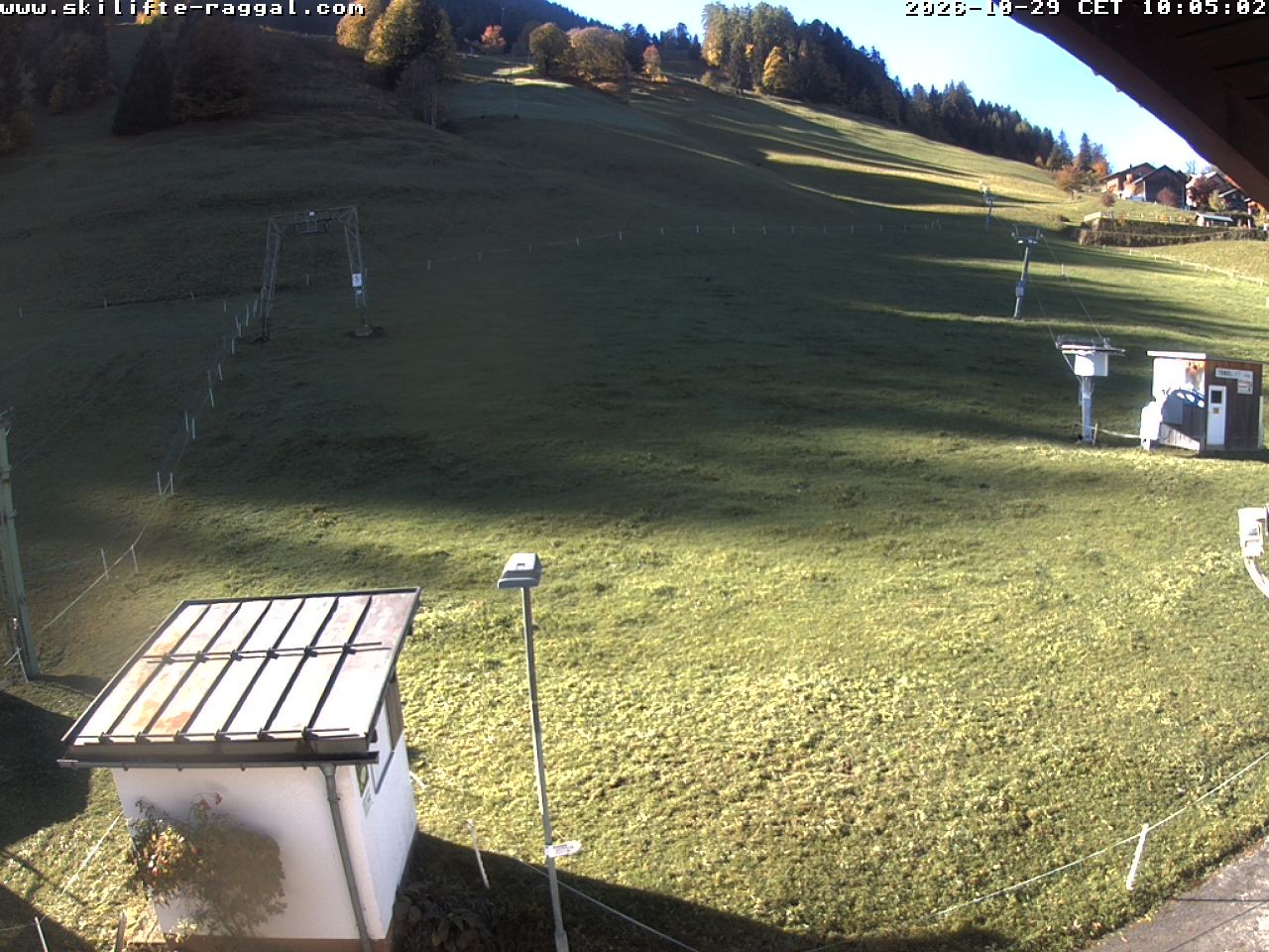 Archiv Foto Webcam Skilifte Raggal Blick auf die Piste