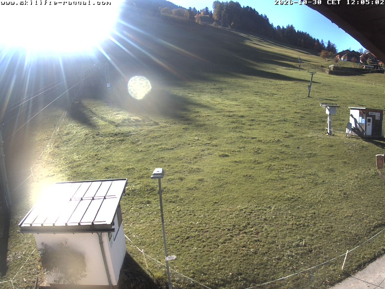 Archiv Foto Webcam Skilifte Raggal Blick auf die Piste