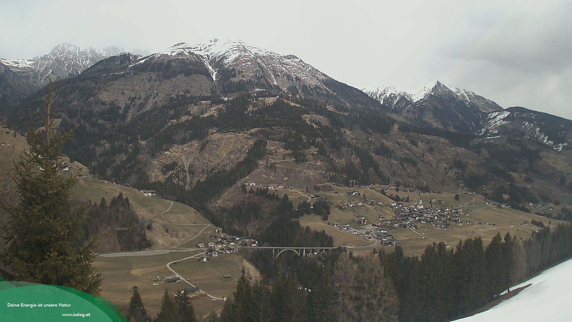 Archiv Foto Webcam Lesachtal Blick über das Tal