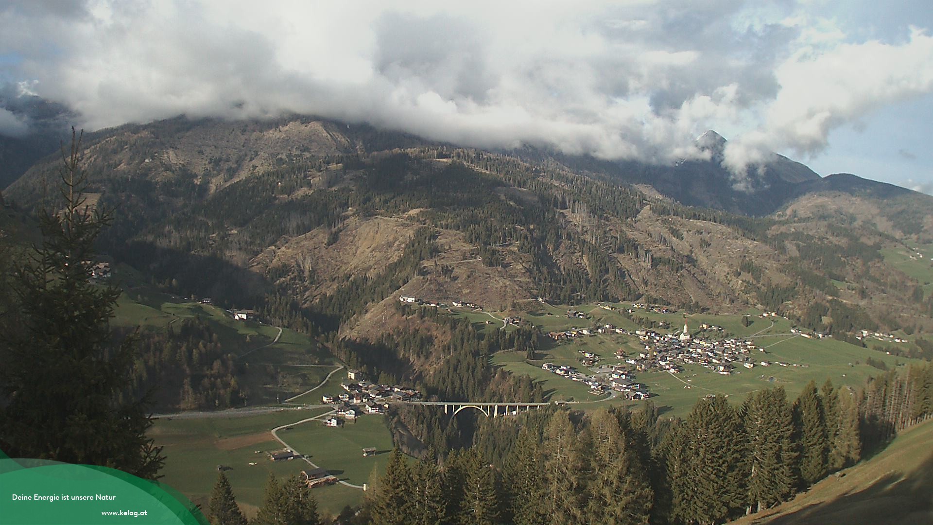 Archived image Webcam Lesachtal View over the valley