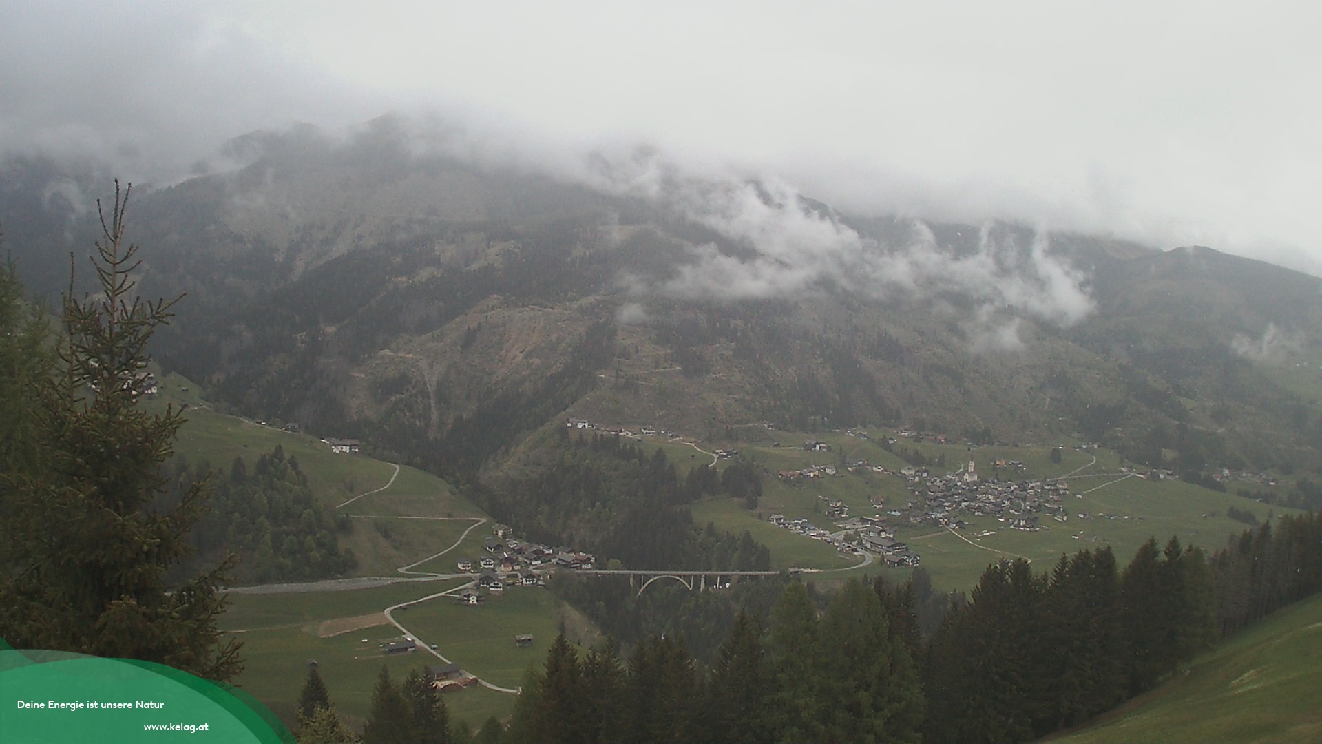 Archiv Foto Webcam Lesachtal Blick über das Tal