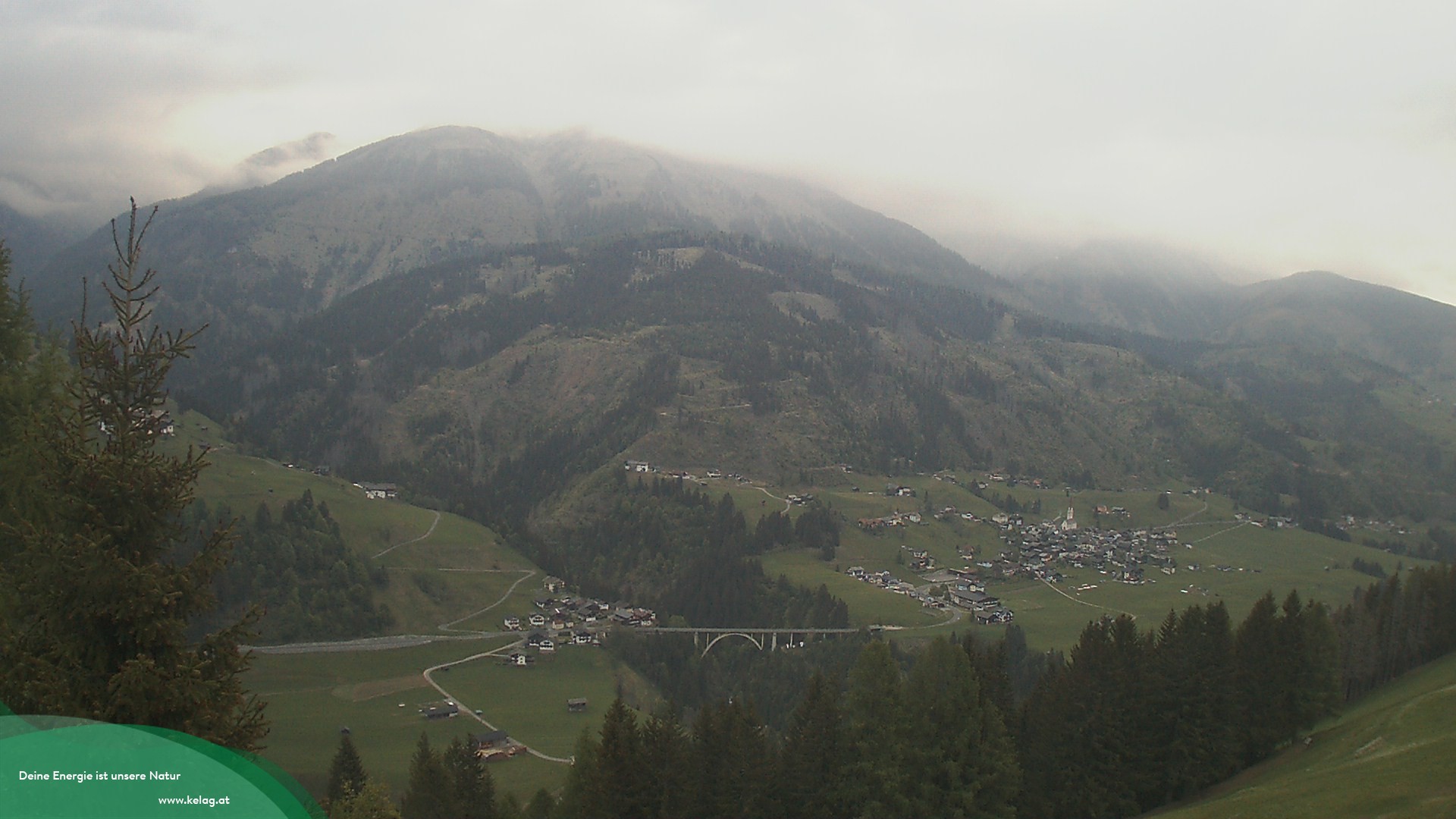 Archiv Foto Webcam Lesachtal Blick über das Tal