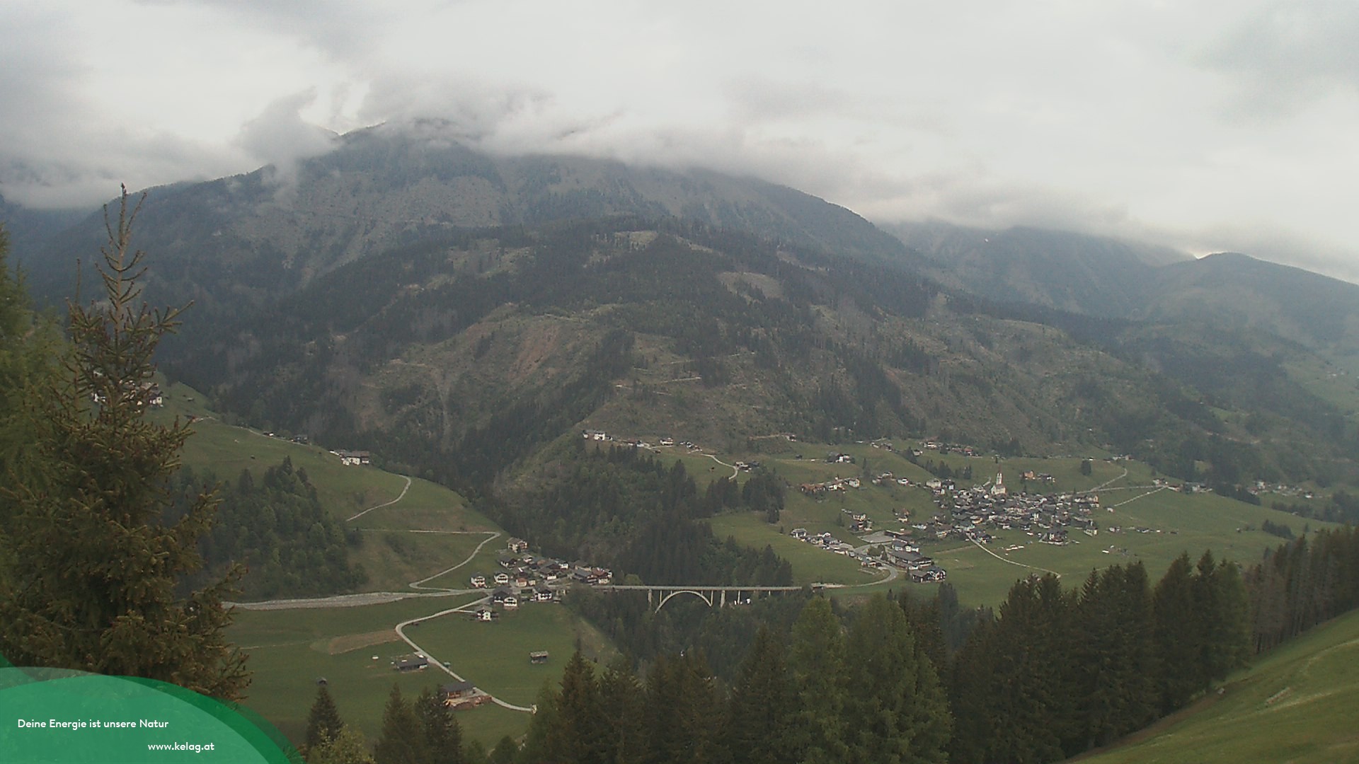 Archiv Foto Webcam Lesachtal Blick über das Tal