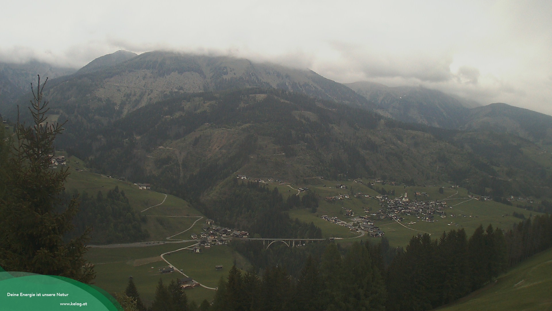 Archiv Foto Webcam Lesachtal Blick über das Tal