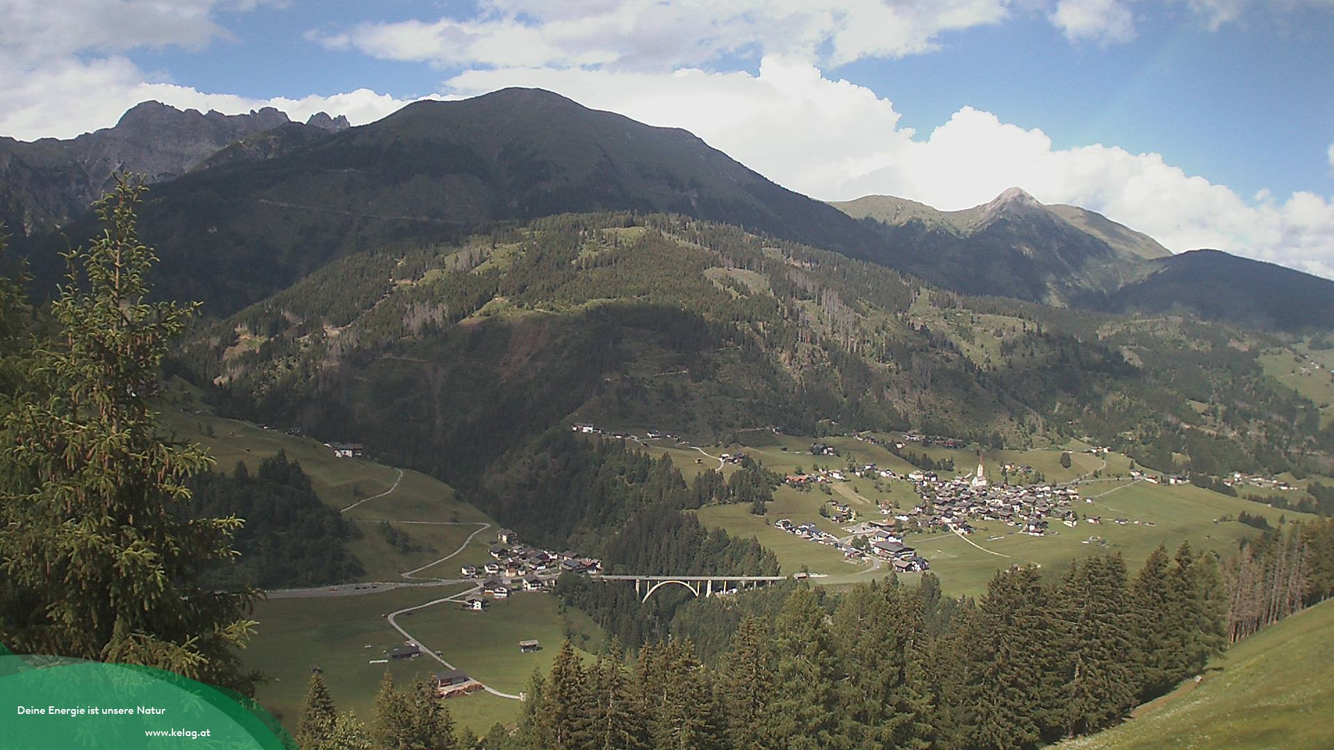 Archiv Foto Webcam Lesachtal Blick über das Tal
