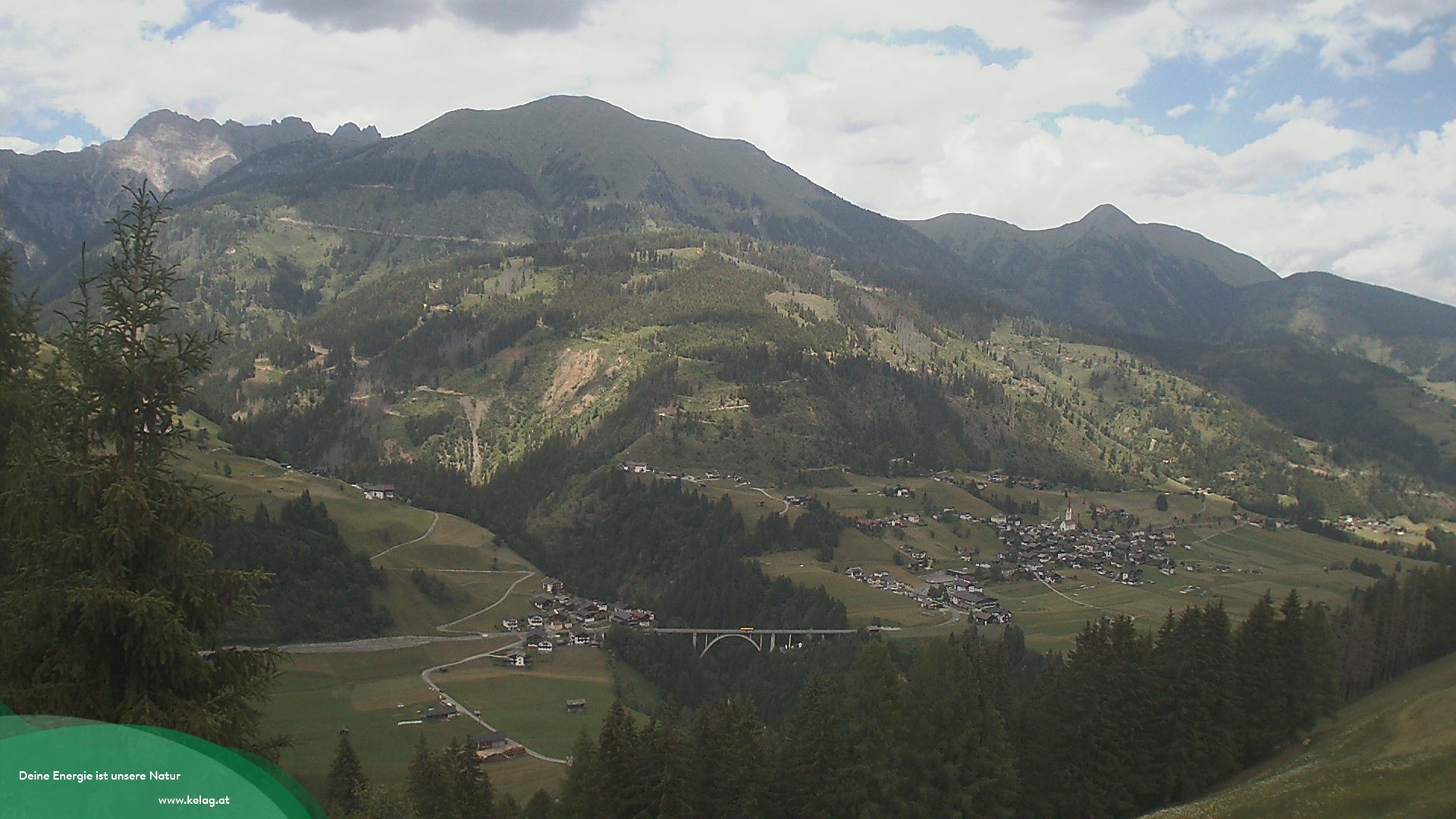 Archived image Webcam Lesachtal View over the valley