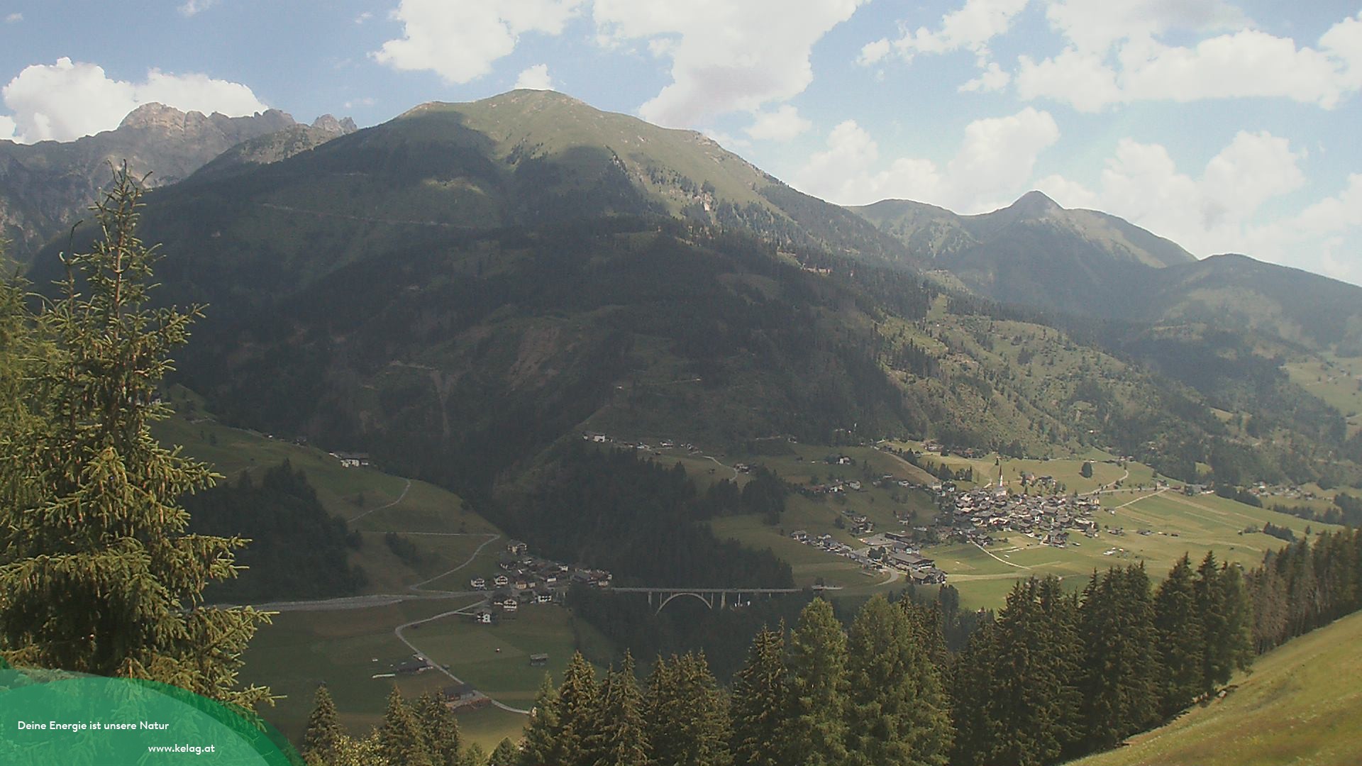 Archiv Foto Webcam Lesachtal Blick über das Tal
