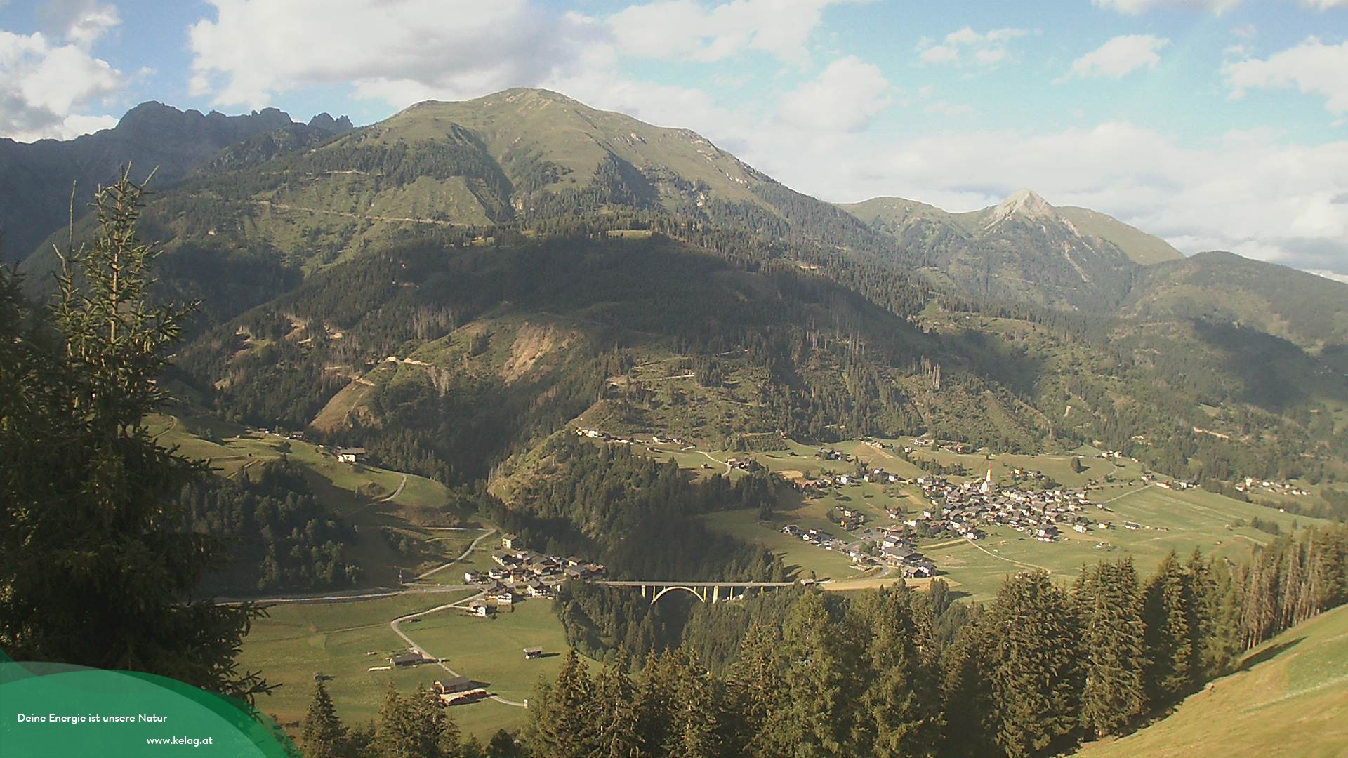 Archiv Foto Webcam Lesachtal Blick über das Tal