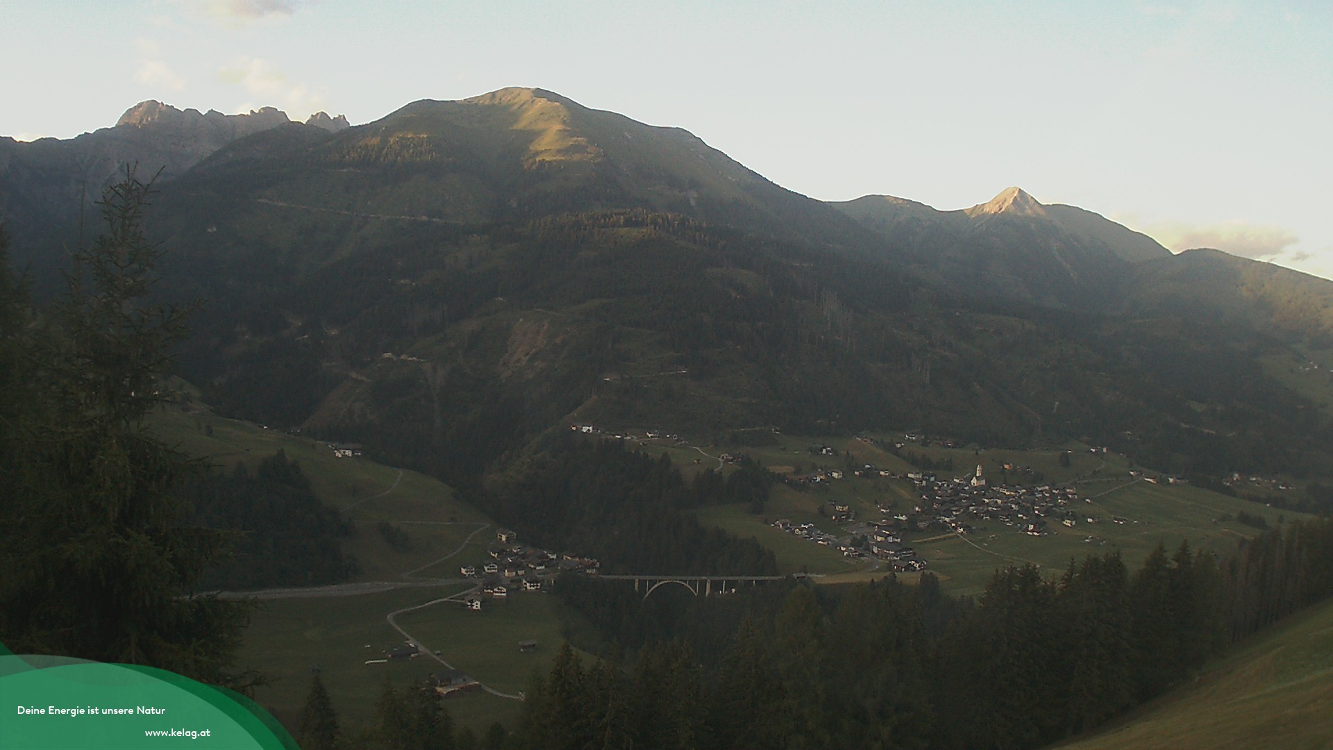 Archiv Foto Webcam Lesachtal Blick über das Tal
